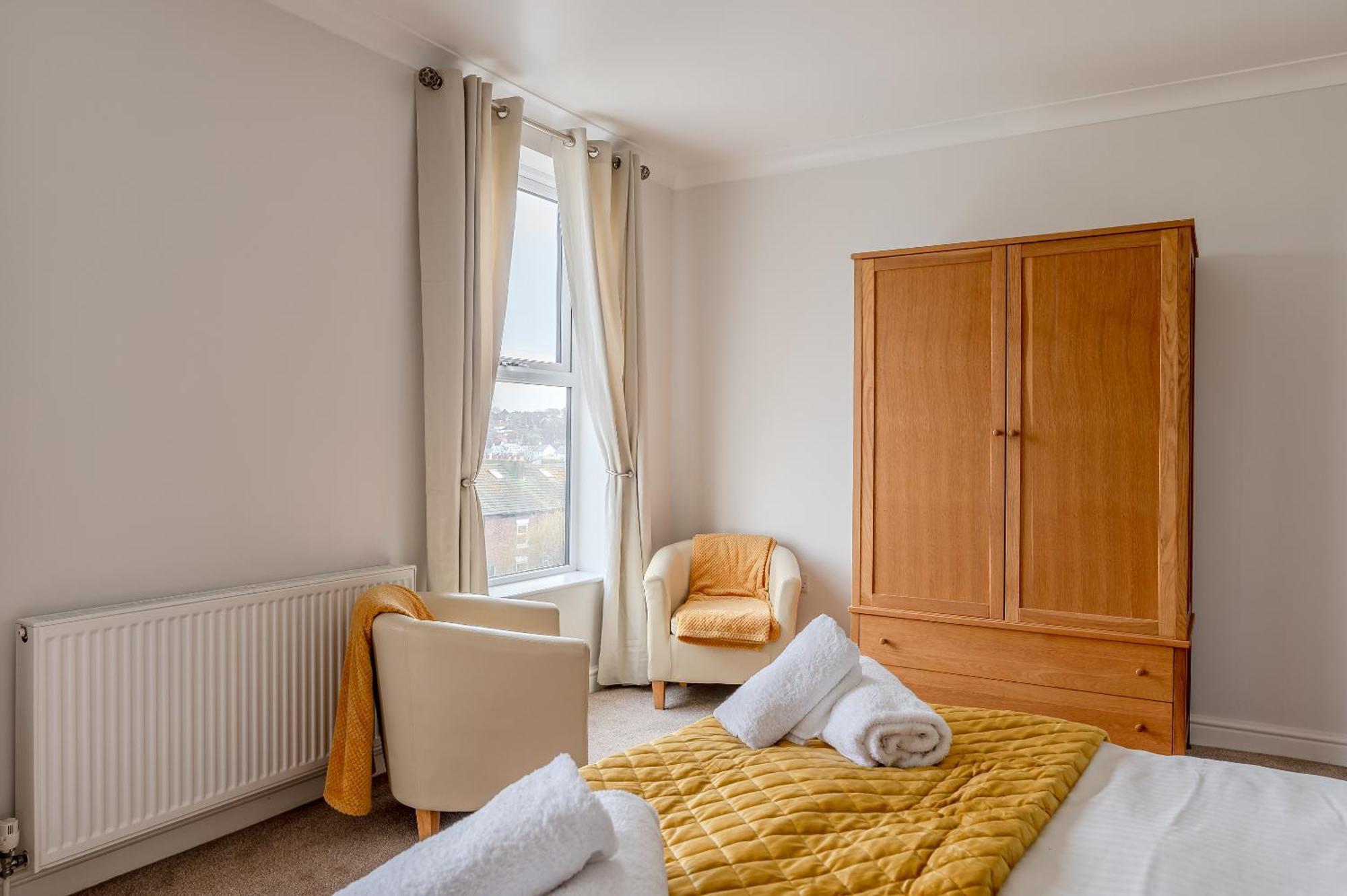 Rosemill - Large Pet Friendly Home With Off Road Parking 휫비 외부 사진