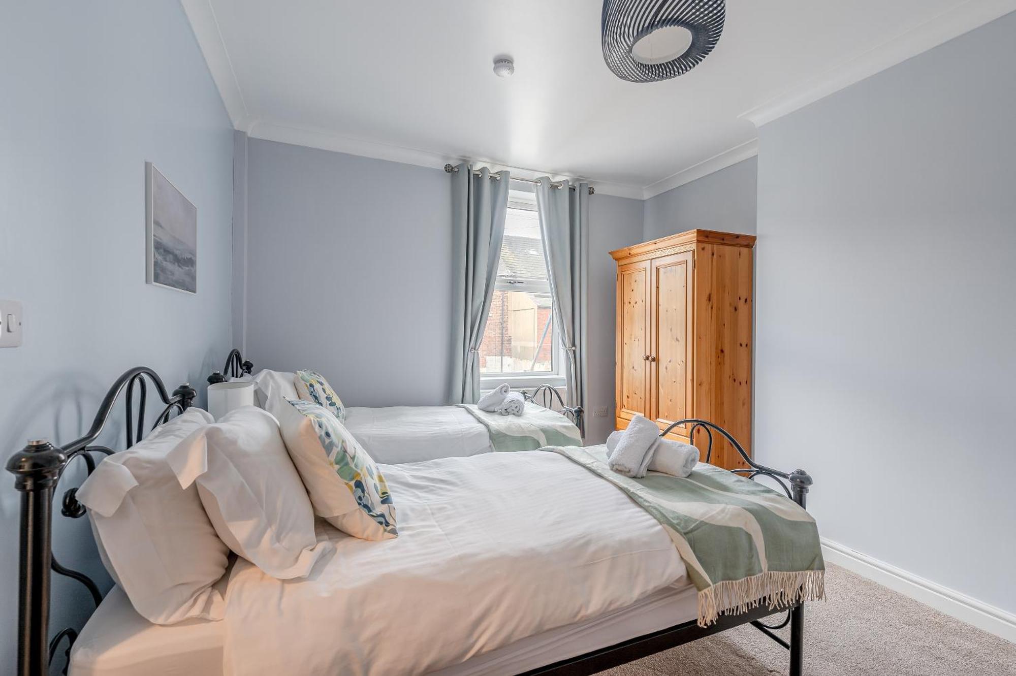 Rosemill - Large Pet Friendly Home With Off Road Parking 휫비 외부 사진